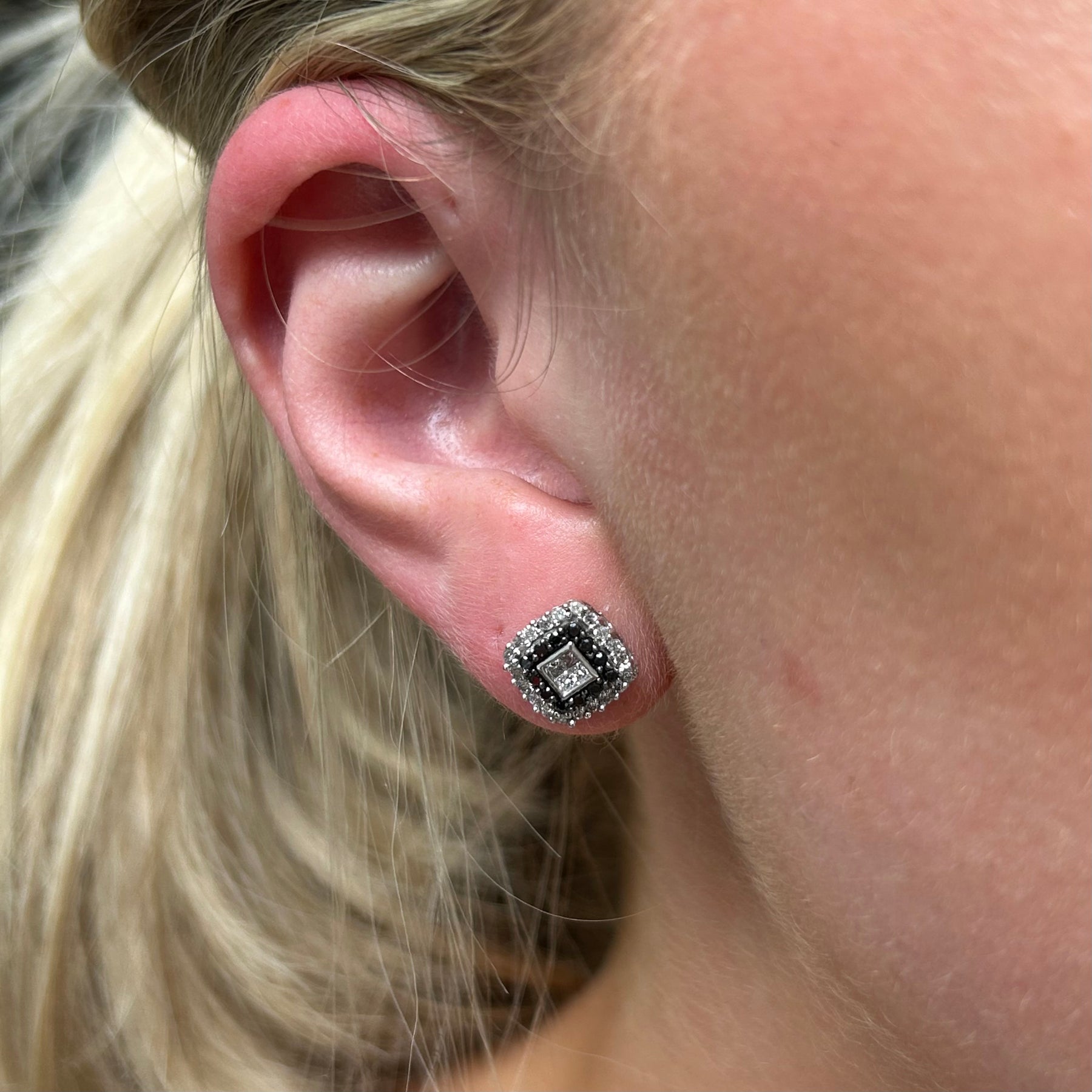 10KW Square Pave Stud Earrings