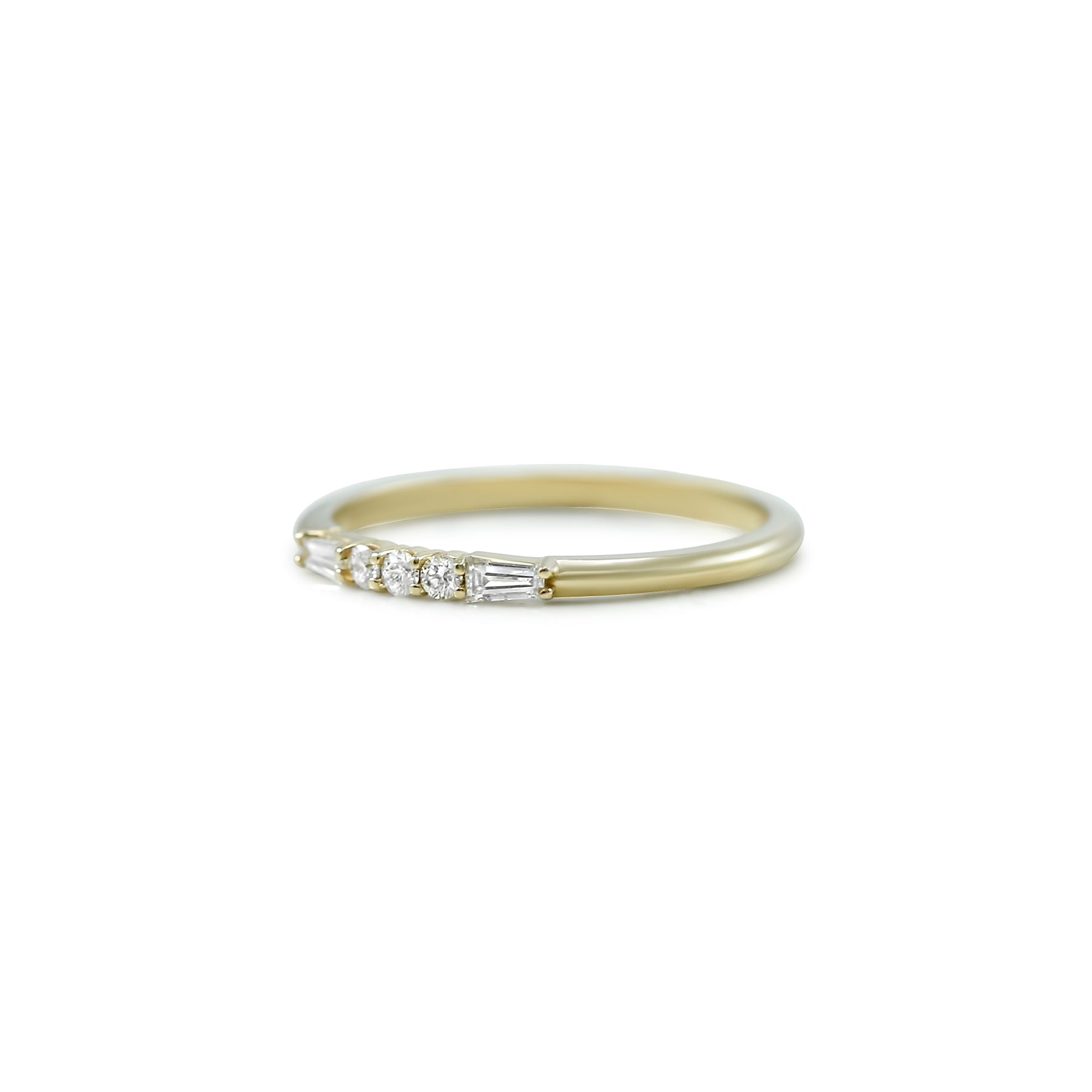 14KY Round & Baguette Diamond Ring Size 8