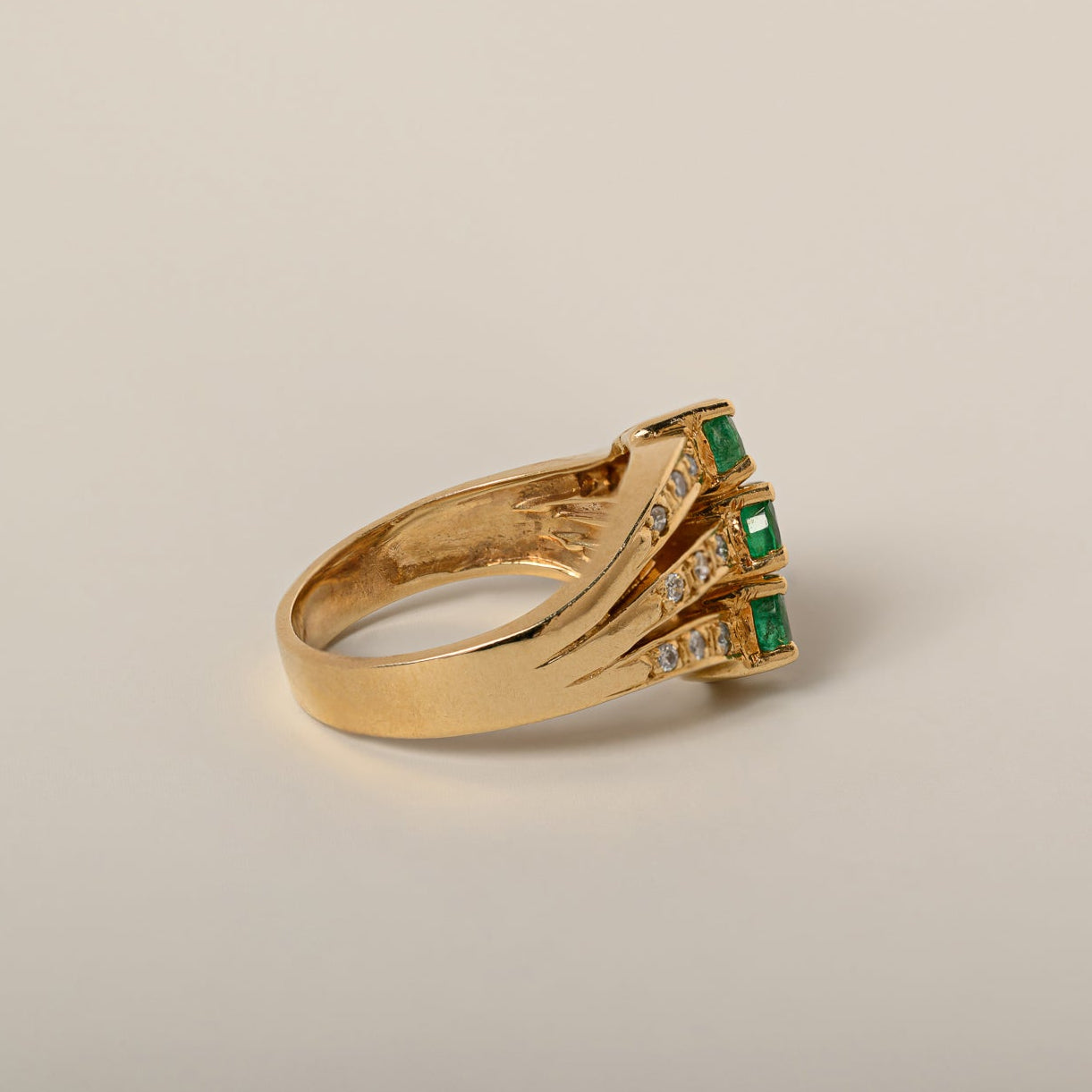 Etta Ring