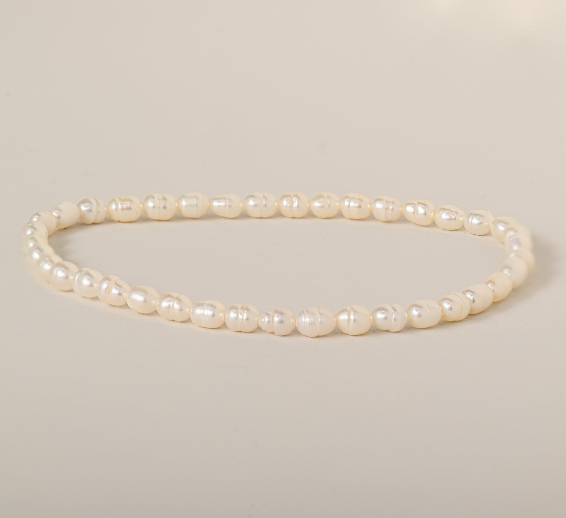 oval ringed freshwater beaded pearl stretch bracelet adult size