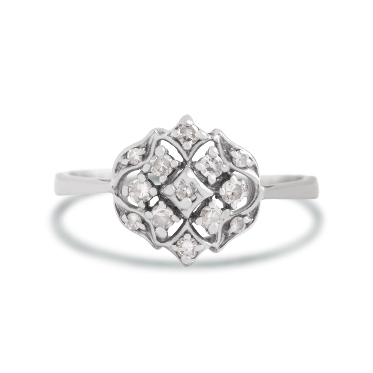 14k white gold diamond cluster estate ring size 7.75