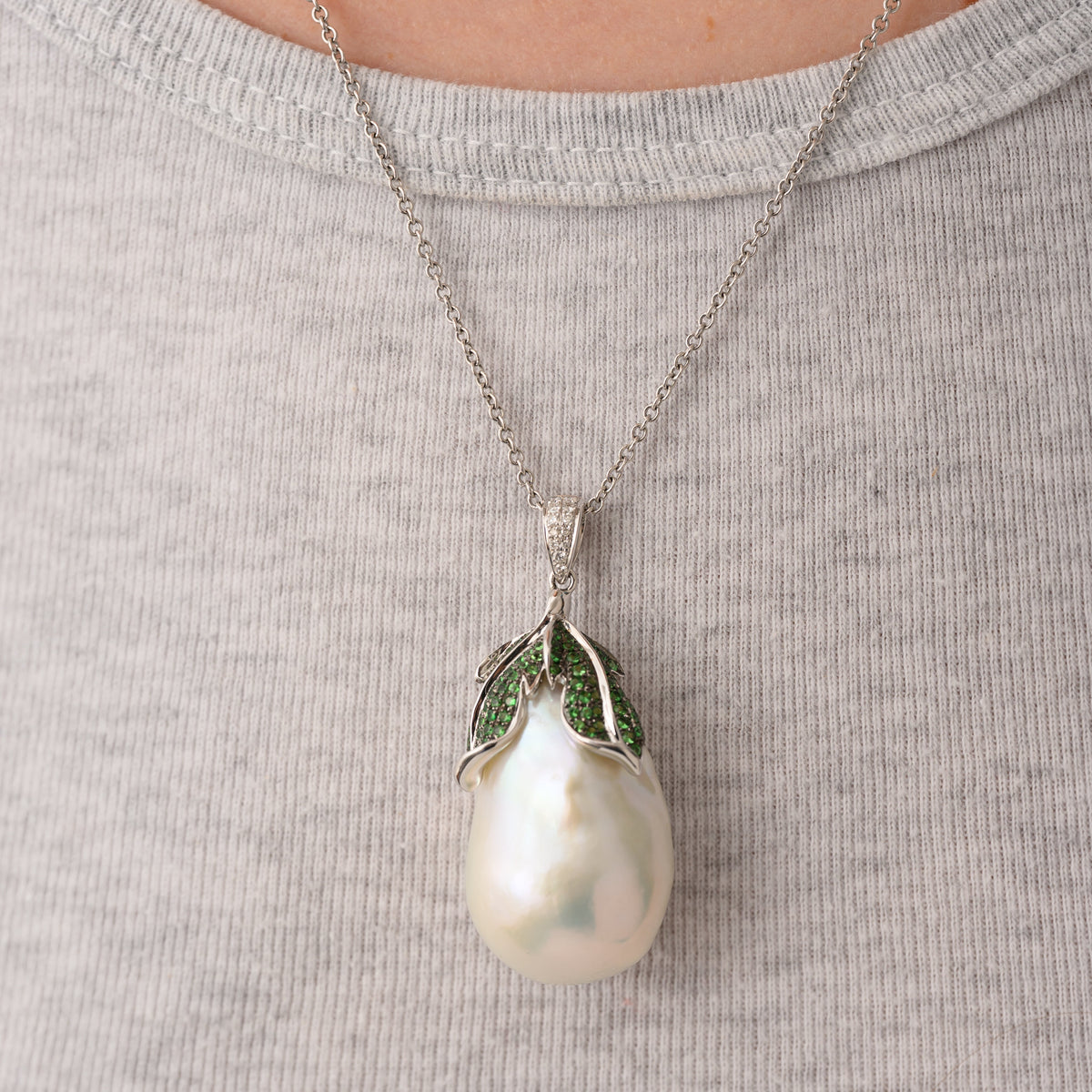 Posey Pendant