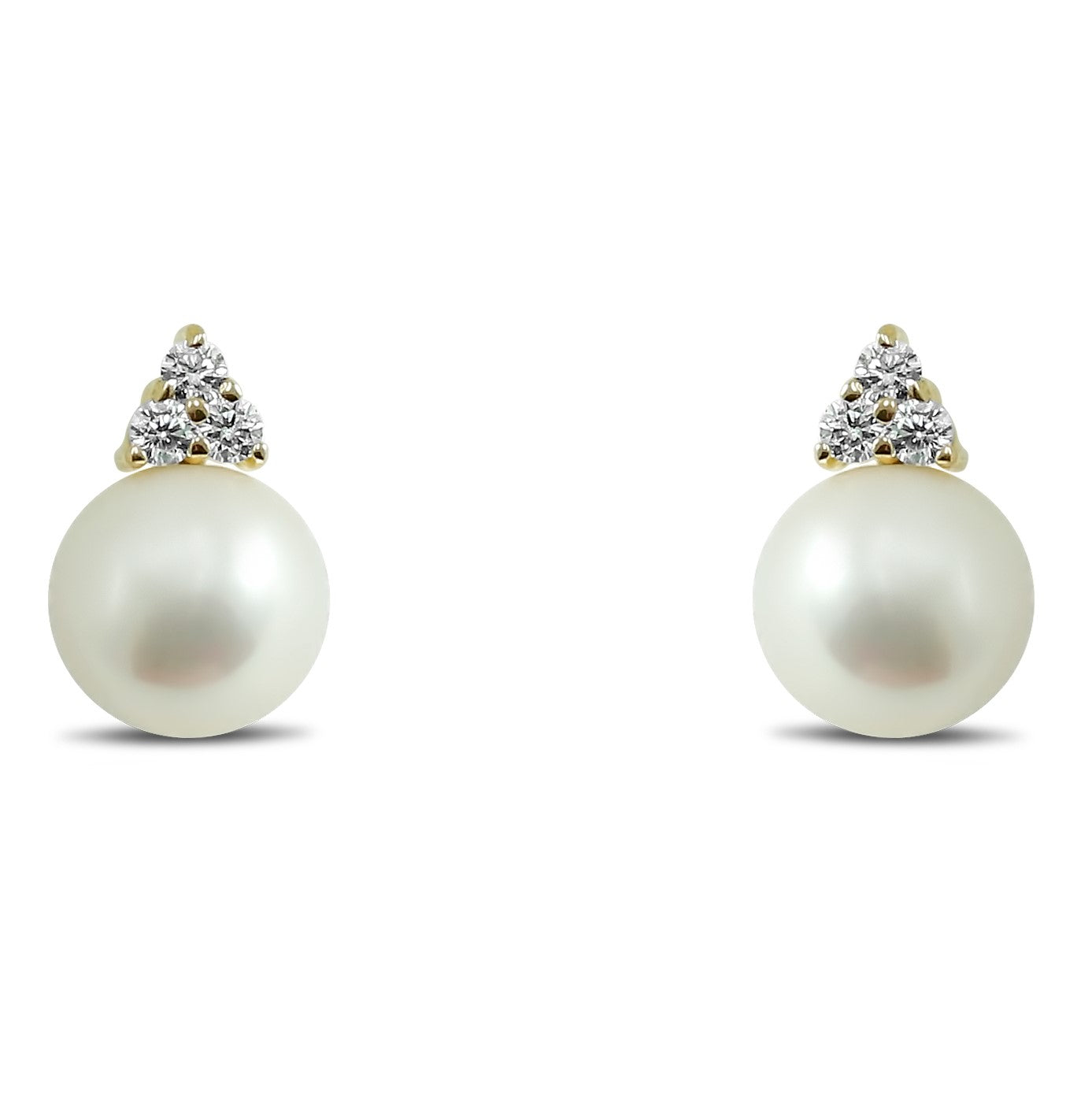 14k yellow gold 7mm pearl stud earrings with 1/8tcw diamonds