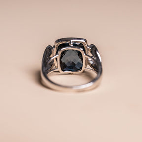 Agatha Ring