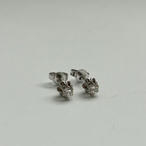 14KW 1/4tcw Diamond Buttercup Stud Earrings
