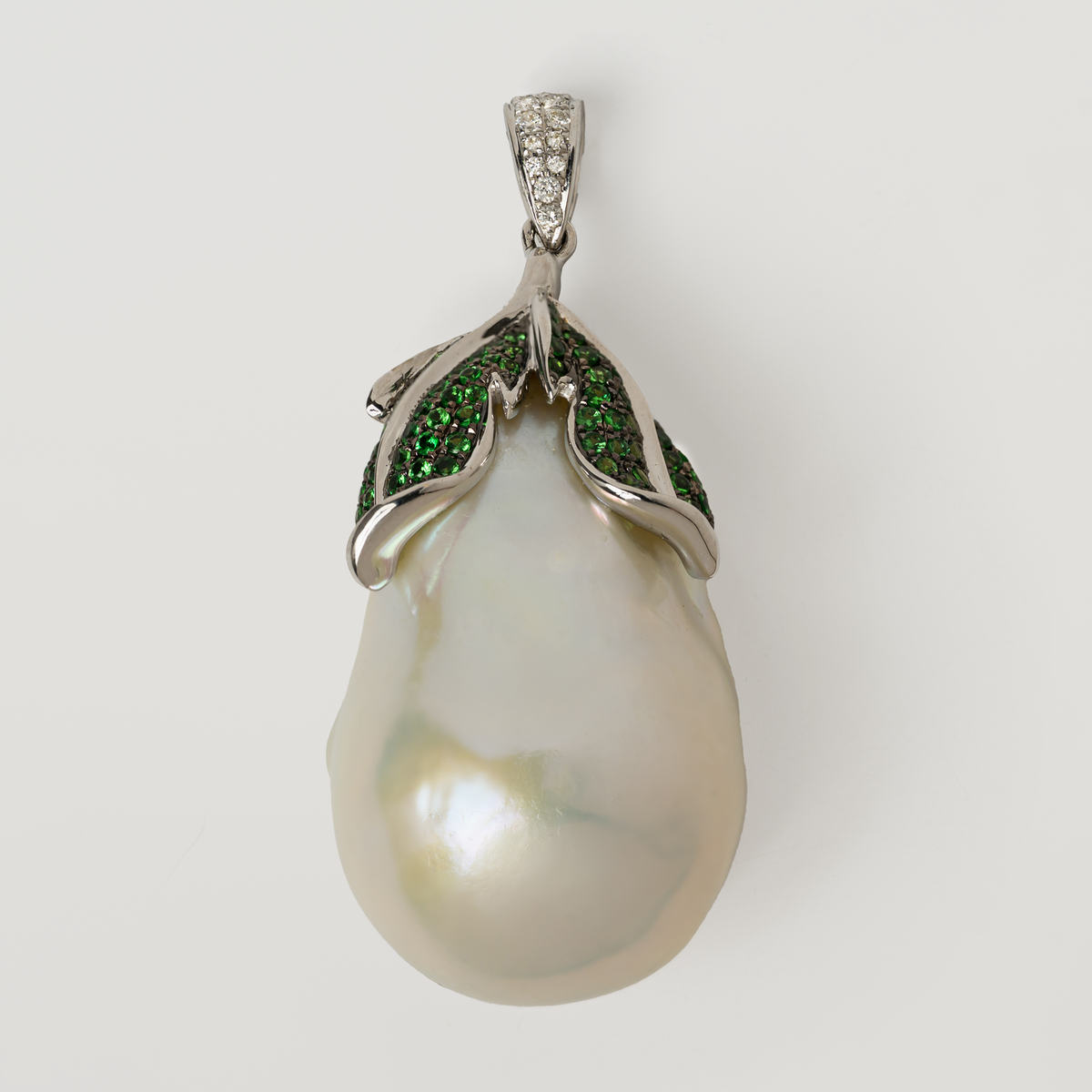 Posey Pendant