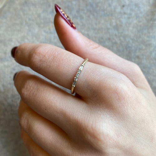14KY Round & Baguette Diamond Ring Size 8