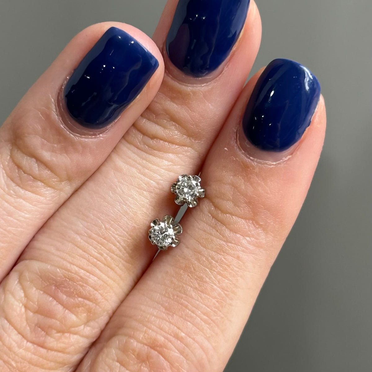 14KW 1/4tcw Diamond Buttercup Stud Earrings