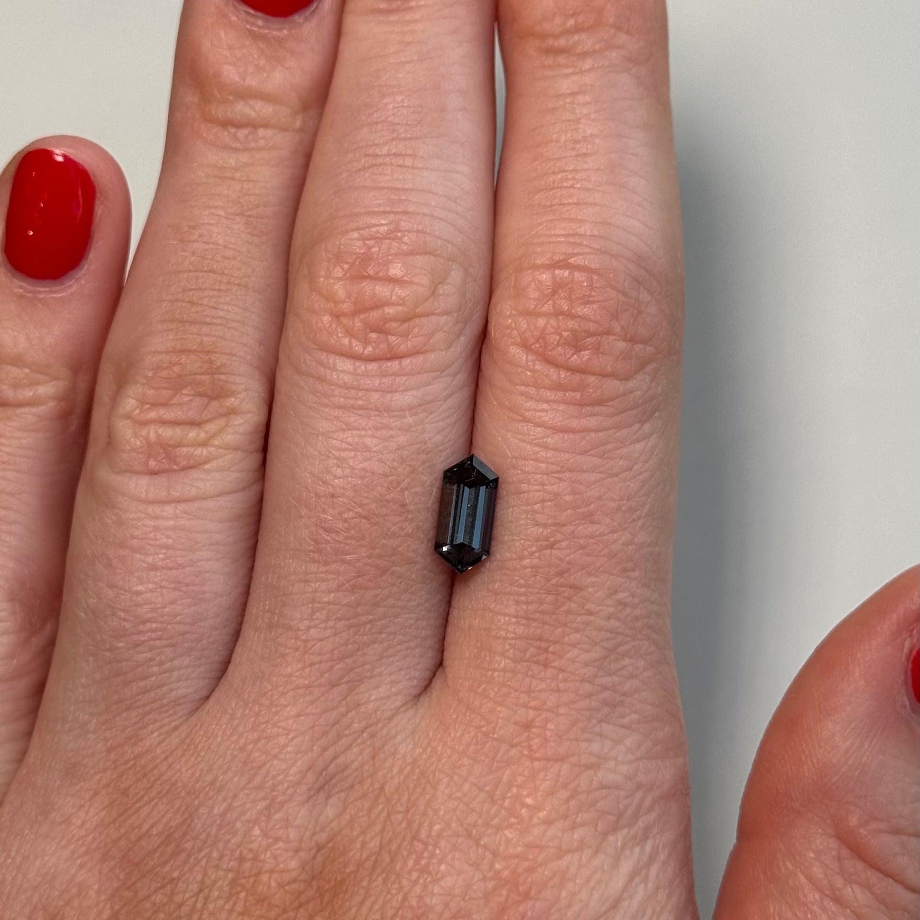 1.33ct Gray Hexagon Spinel