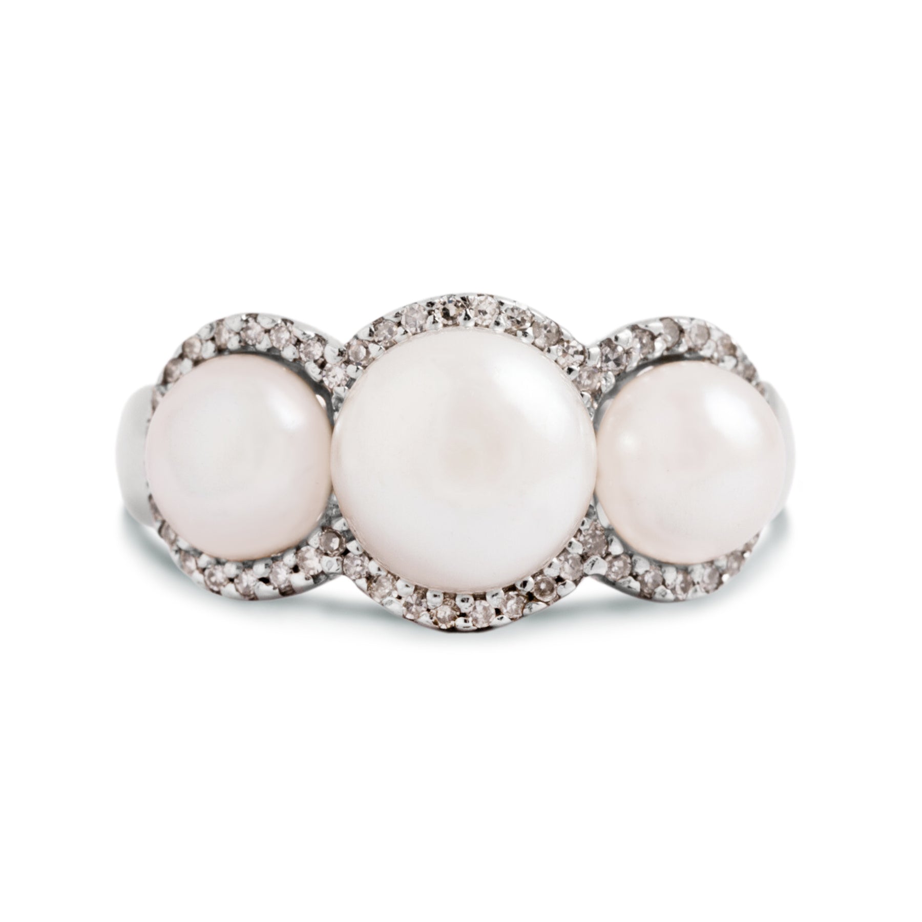 14k white gold estate triple pearl with diamond halo ring size 7