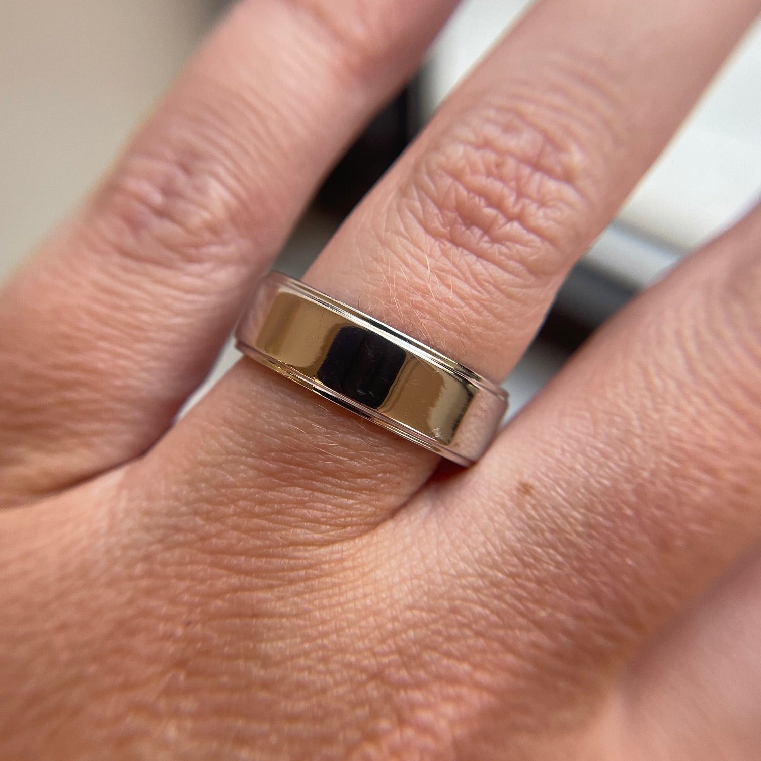 Platinum Men's Wedding Band