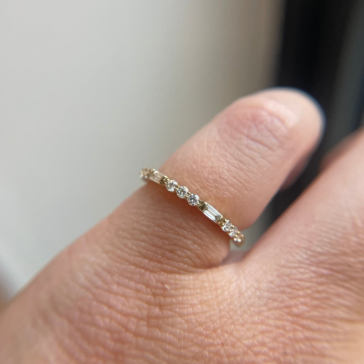 14K Yellow Gold Alternating Baguette Lab Diamond Band