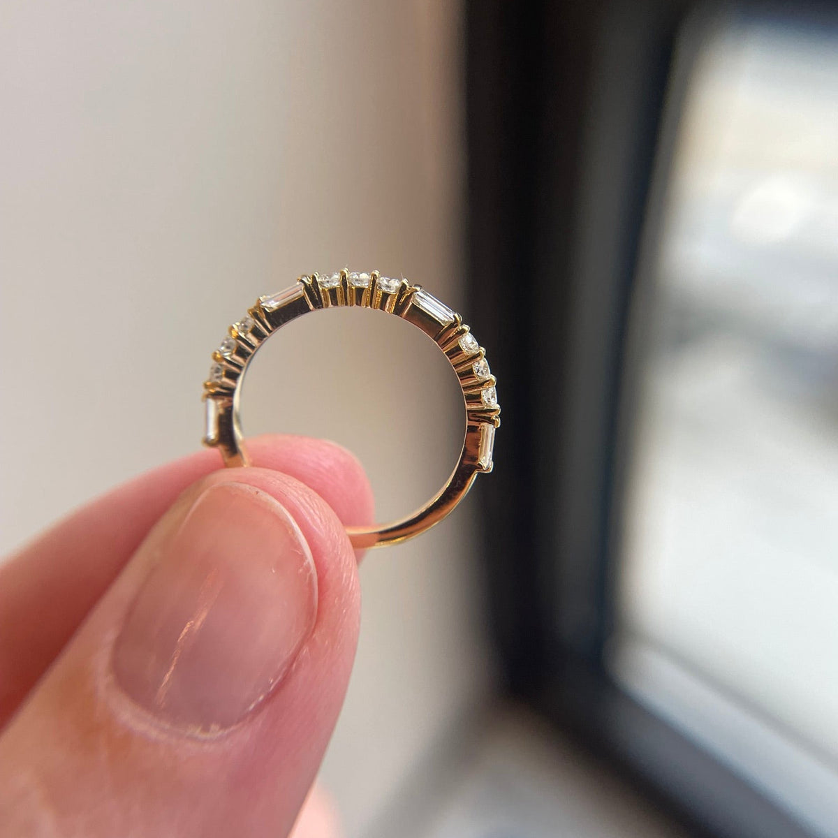 14K Yellow Gold Alternating Baguette Lab Diamond Band