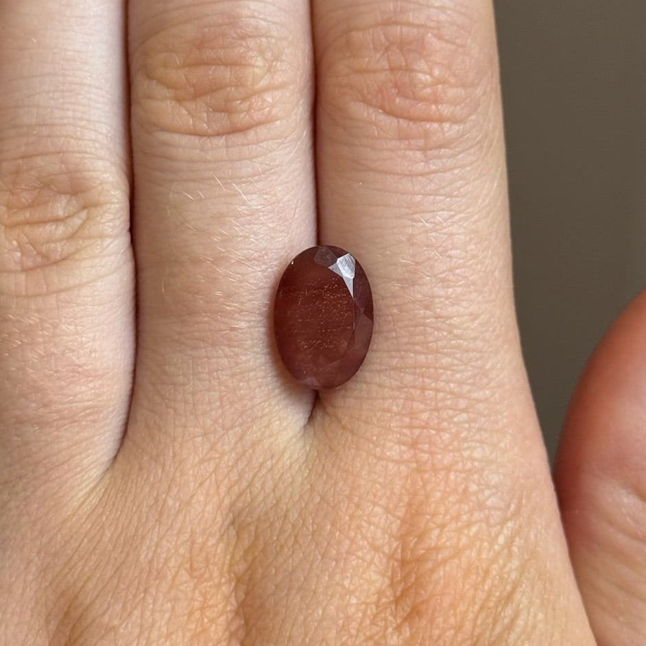 4.22ct Oval Oregon Sunstone