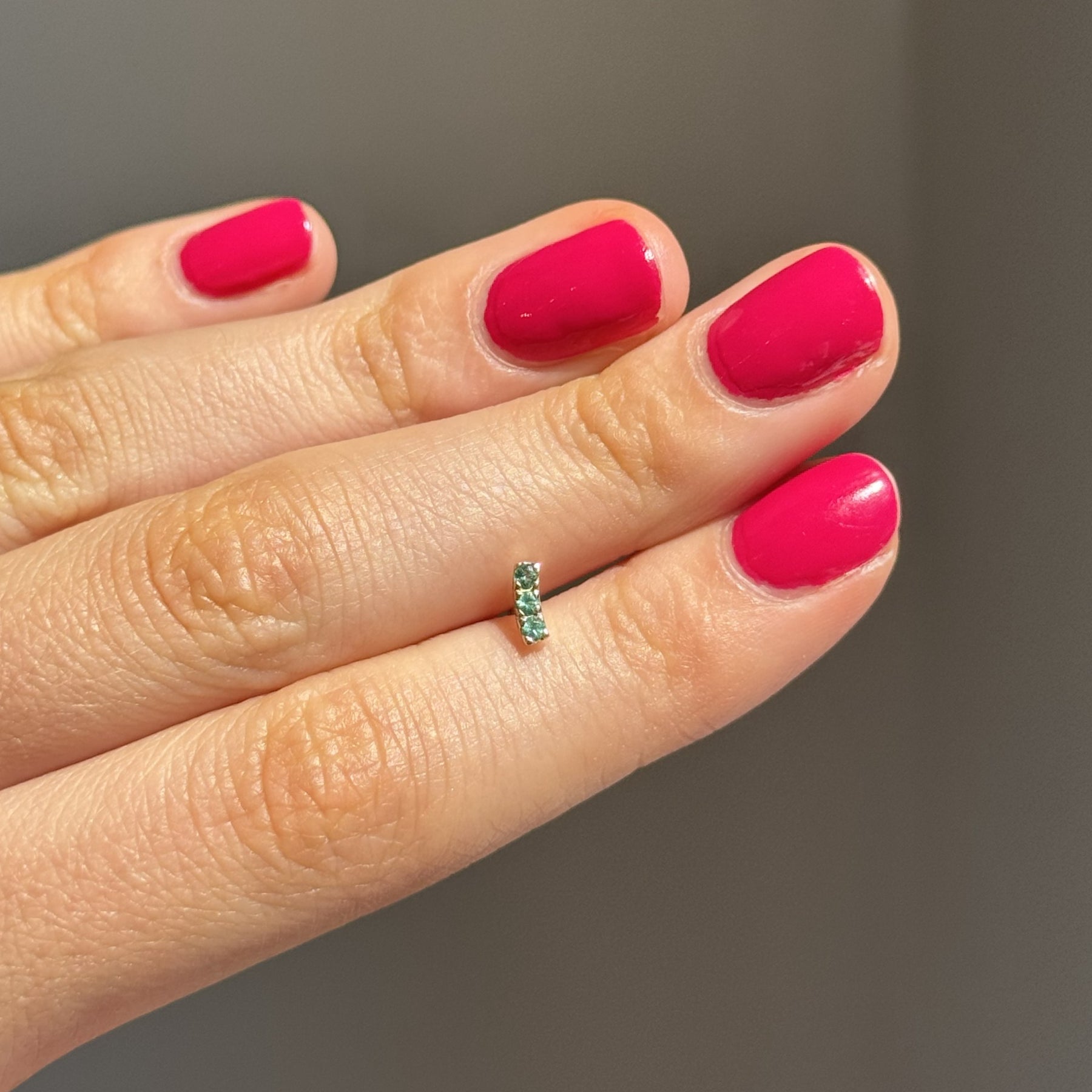 14K Yellow Gold SINGLE Green Emerald Stud
