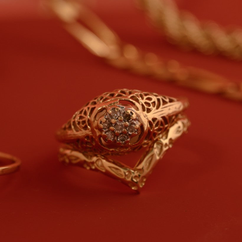 10KY Diamond Flower Filagree Ring