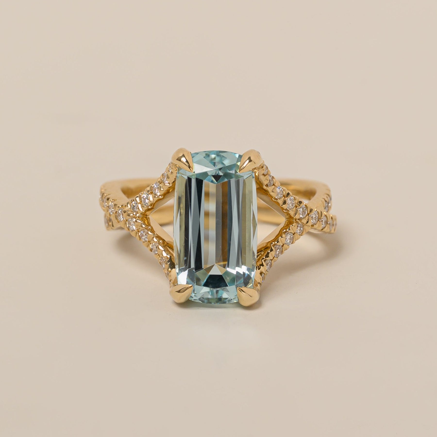 14k yellow gold antique elongated cushion cut aquamarine diamond pave twisted band cocktail ring