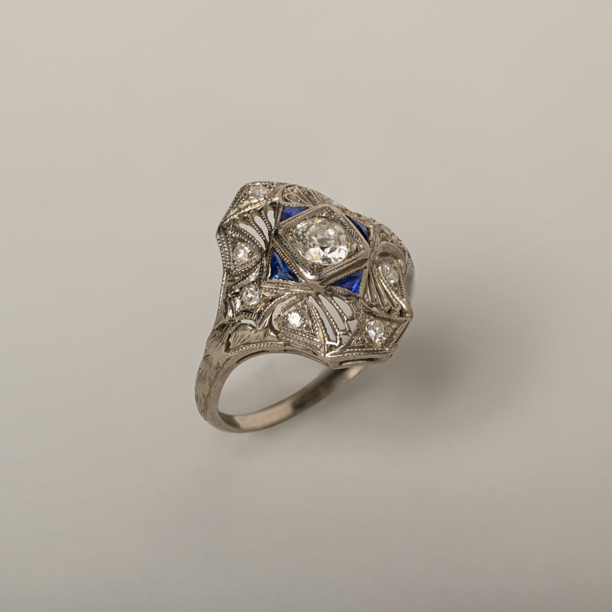 Cecilia Ring