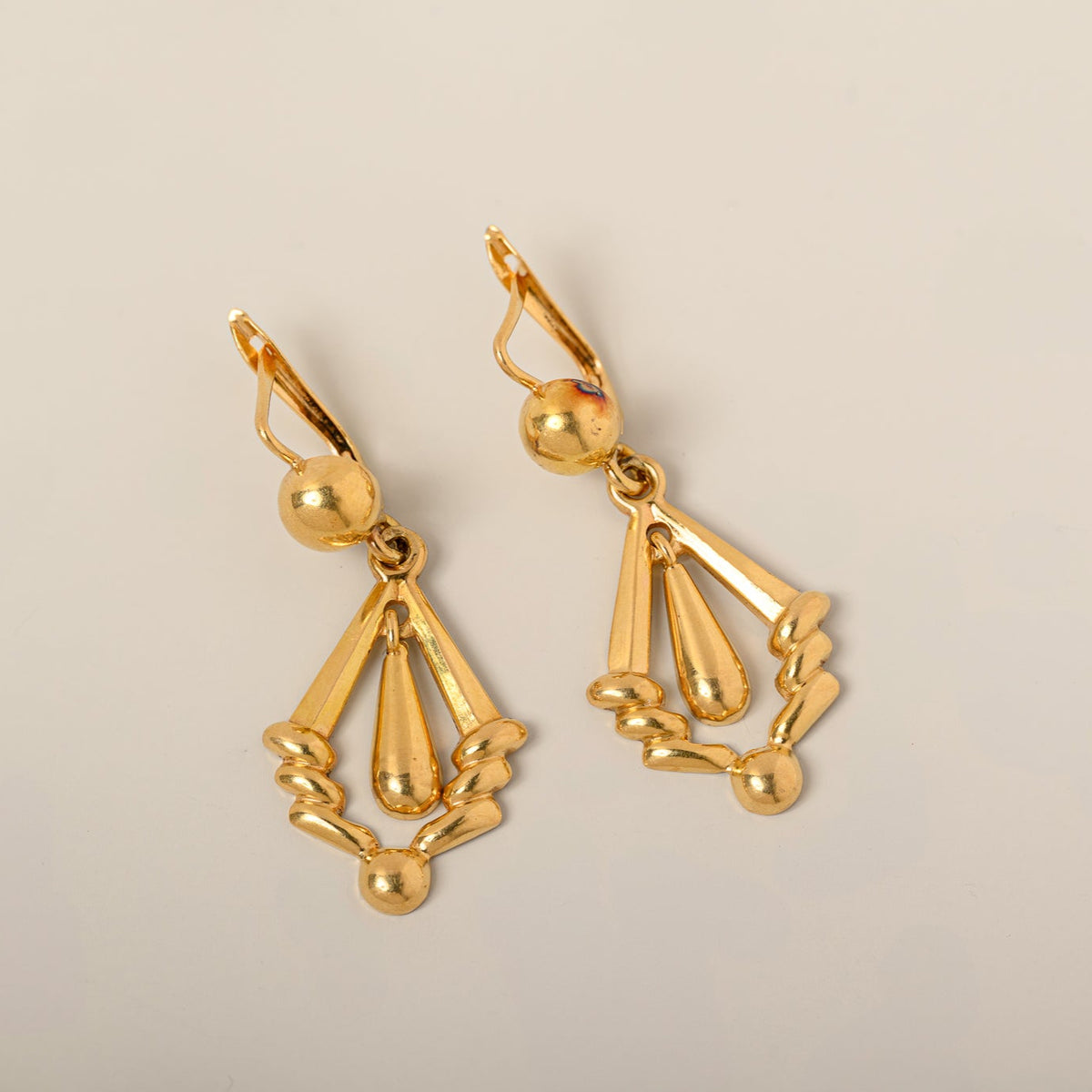 18k yellow solid gold leverback dangle earrings 1950-60s mid century estate earrings