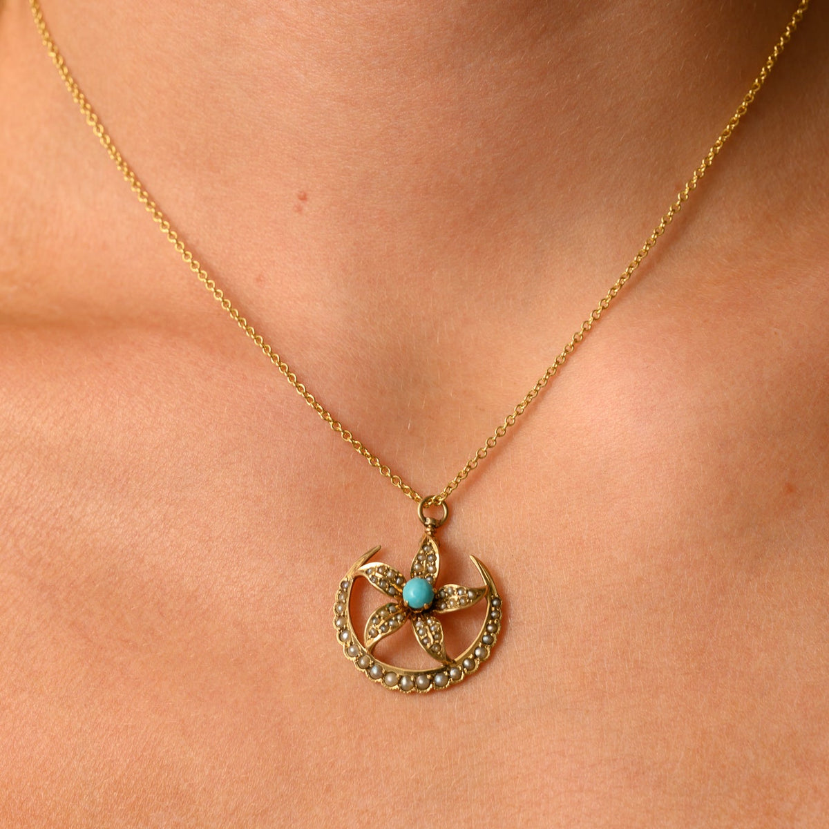 Venus Pendant