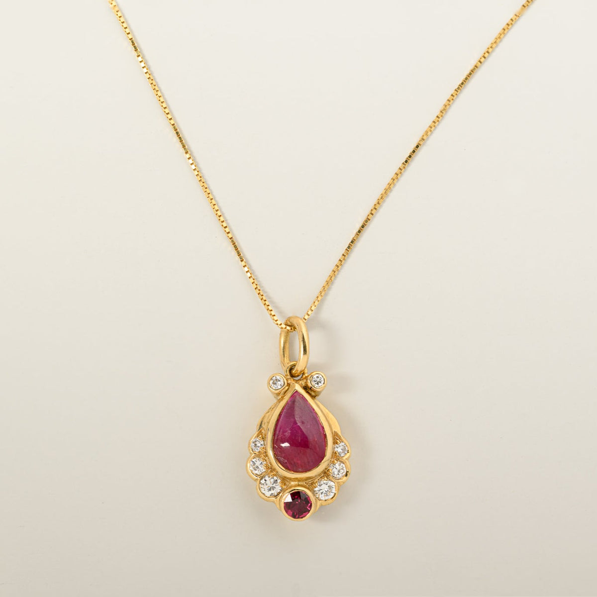 18k yellow gold bezel set pear shape cabochon ruby diamond accent pendant necklace 17-19" contemporary estate