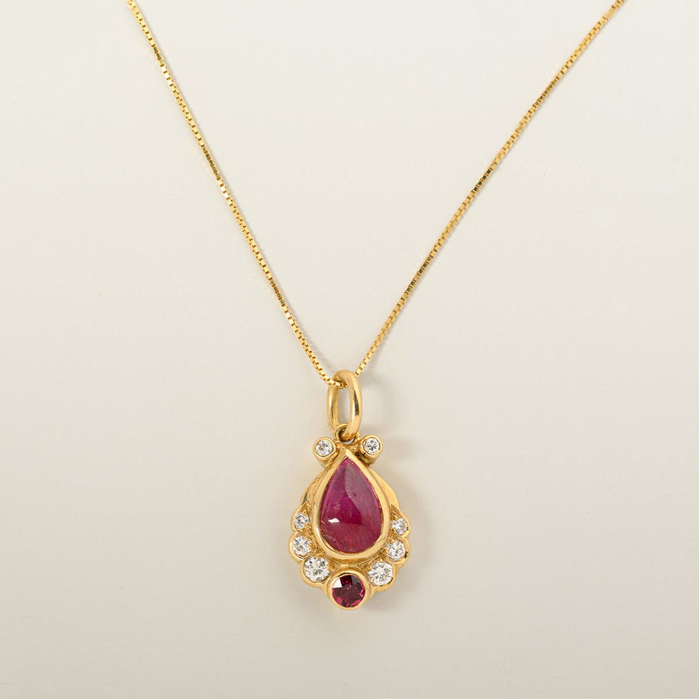 18k yellow gold bezel set pear shape cabochon ruby diamond accent pendant necklace 17-19" contemporary estate