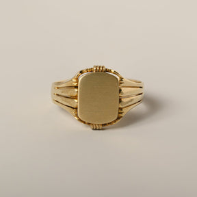 14k yellow gold blank estate signet ring