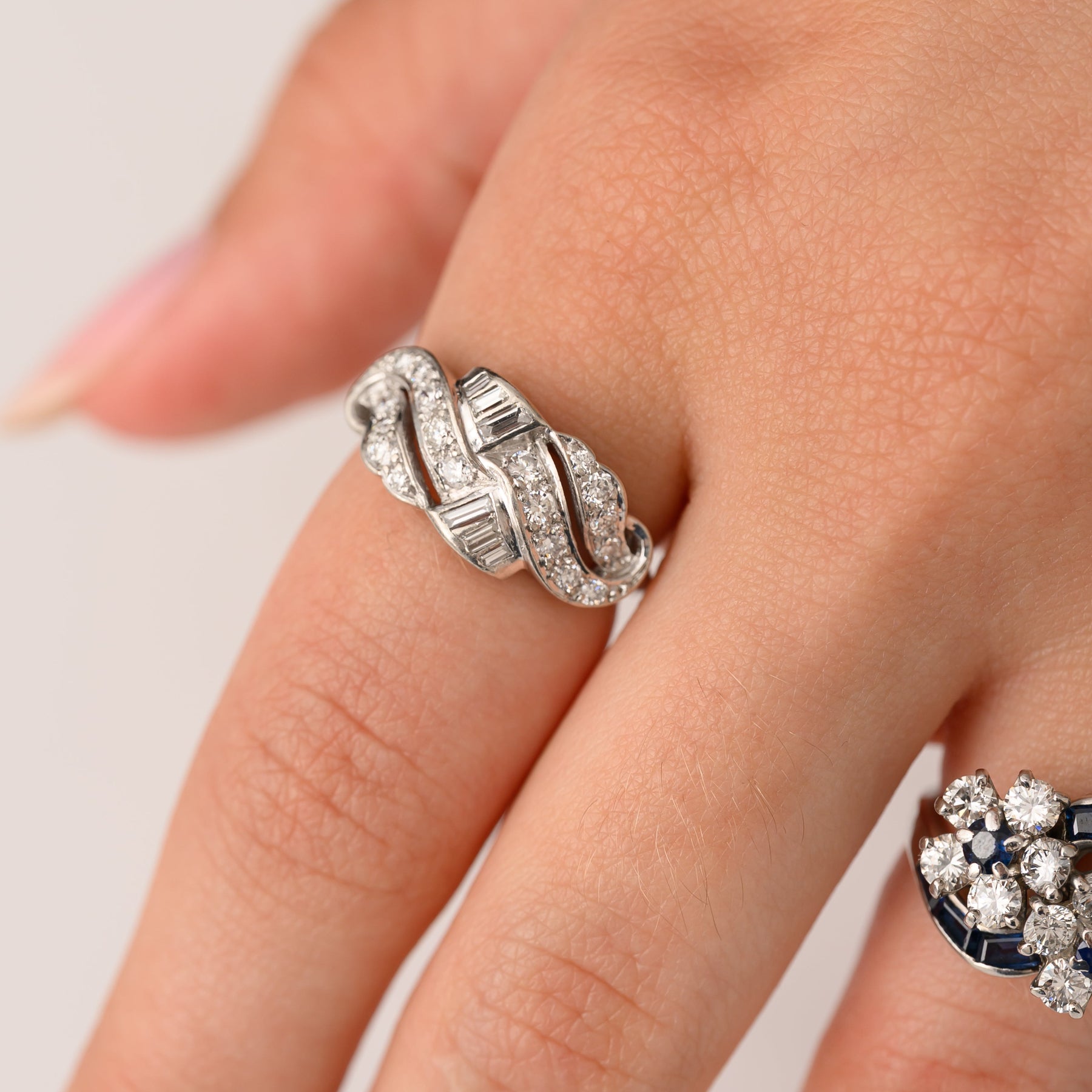 Thea Ring