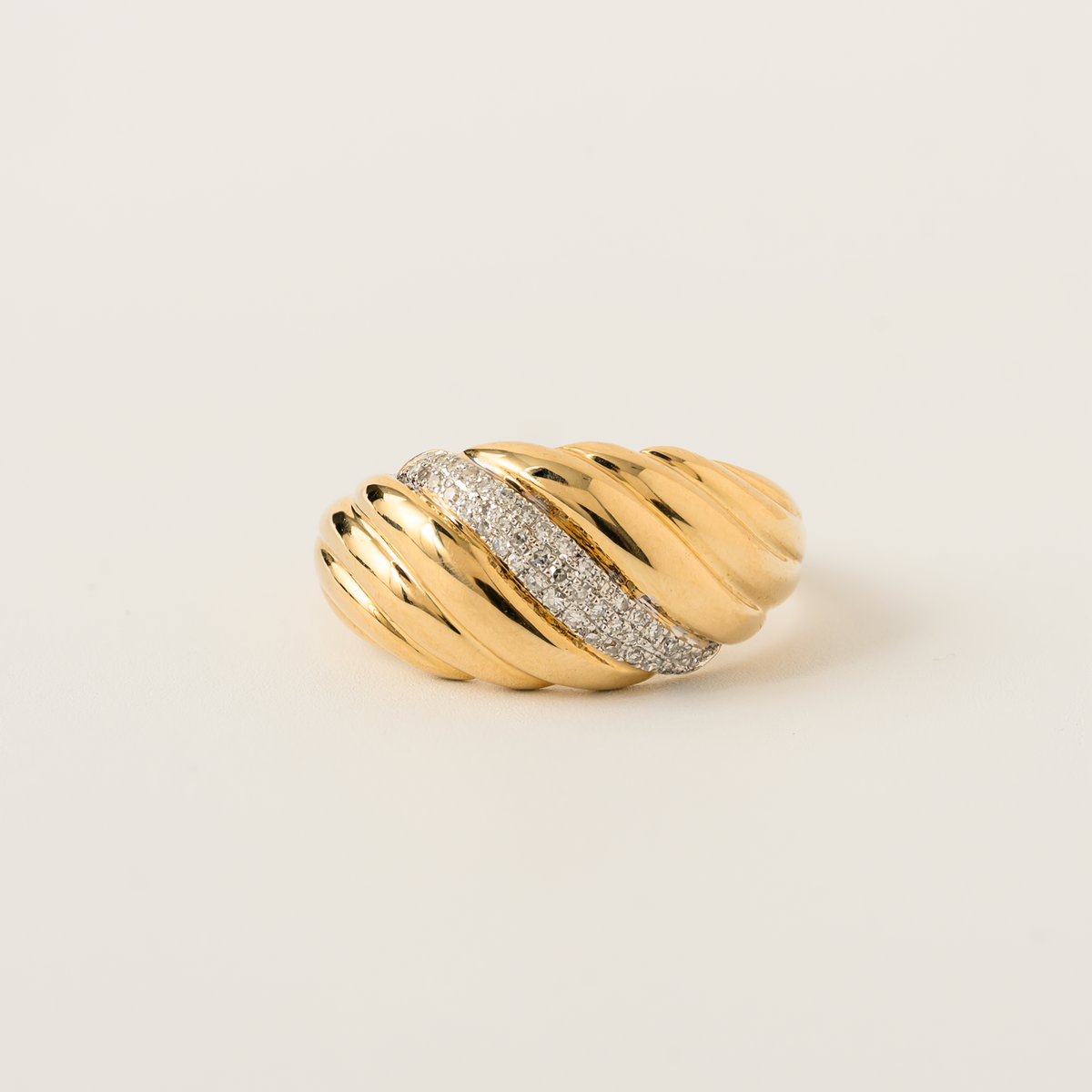 Joelle Ring
