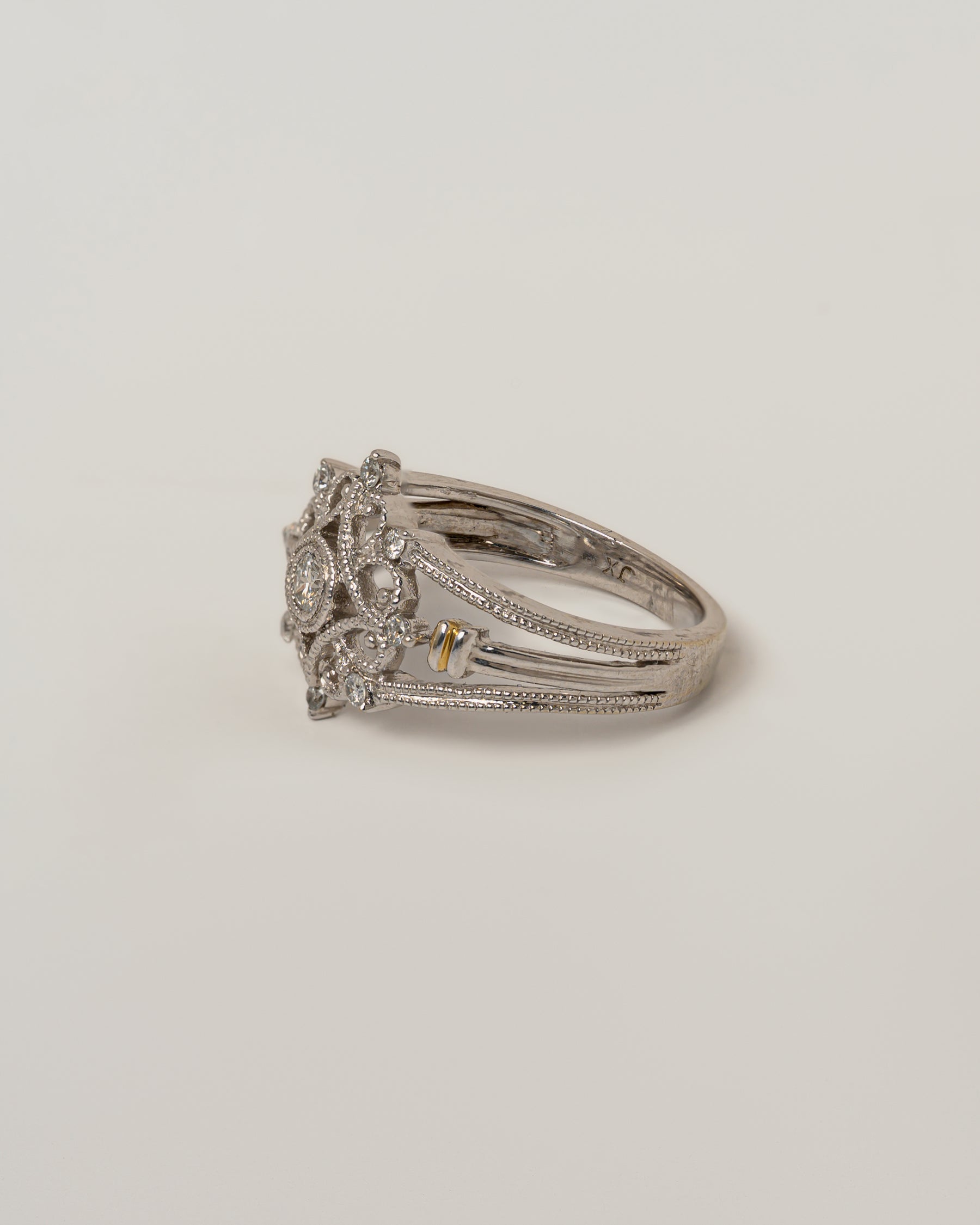 Matilda Ring