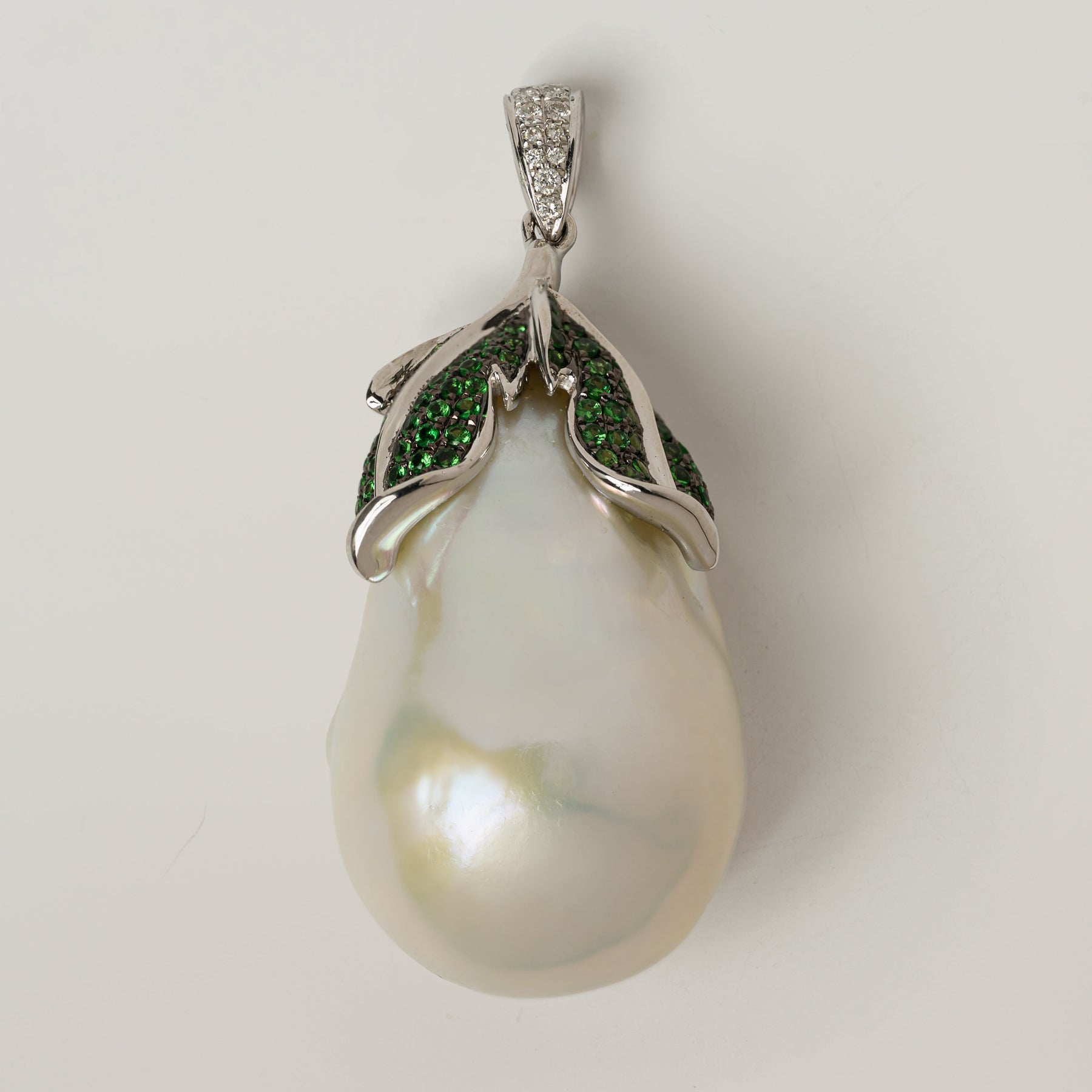 Posey Pendant