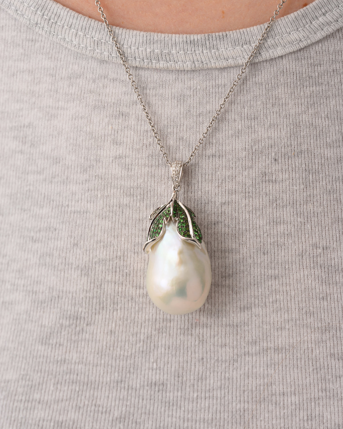 Posey Pendant
