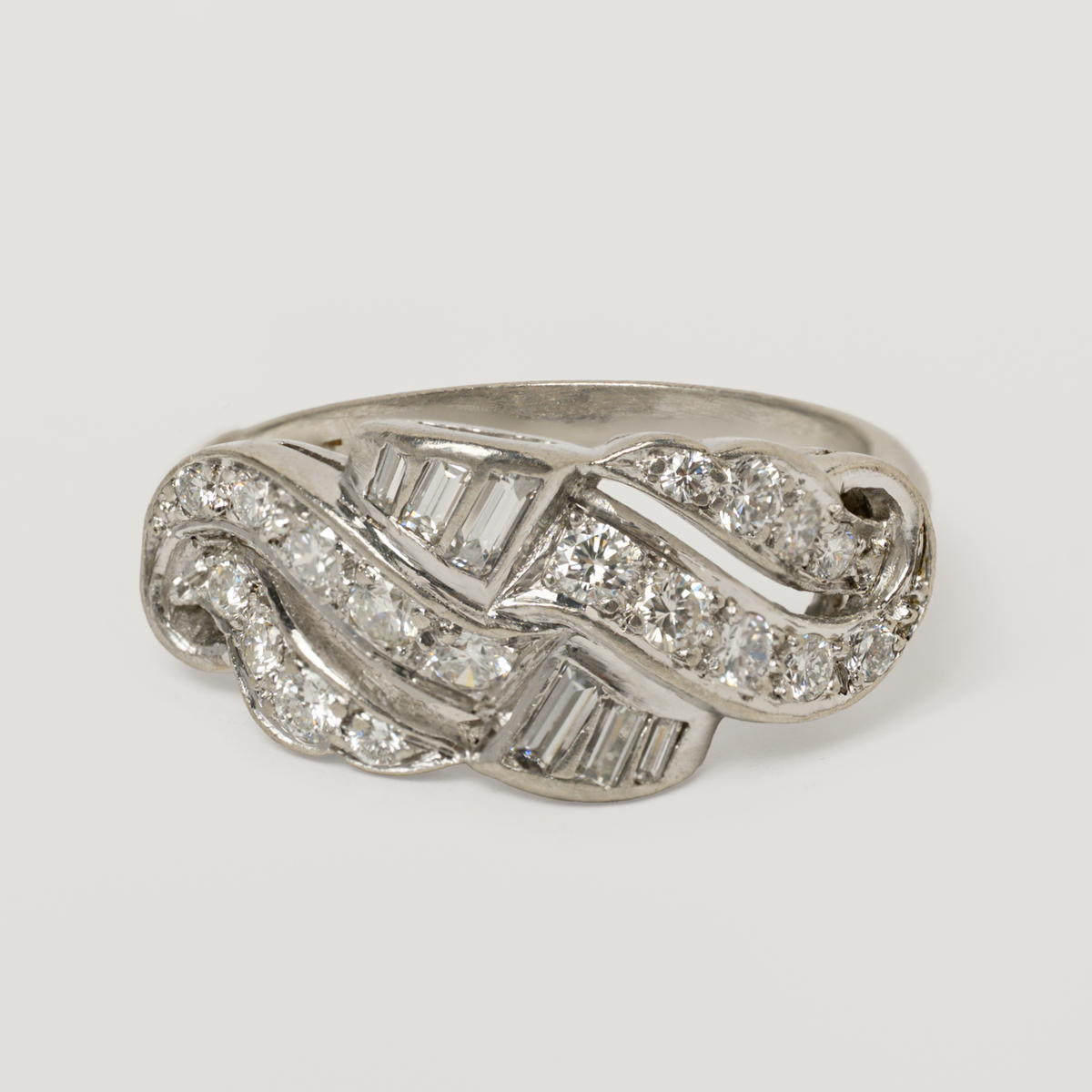 Thea Ring